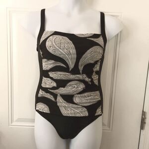 Lascana for Venus black white and taupe one piece swimsuit